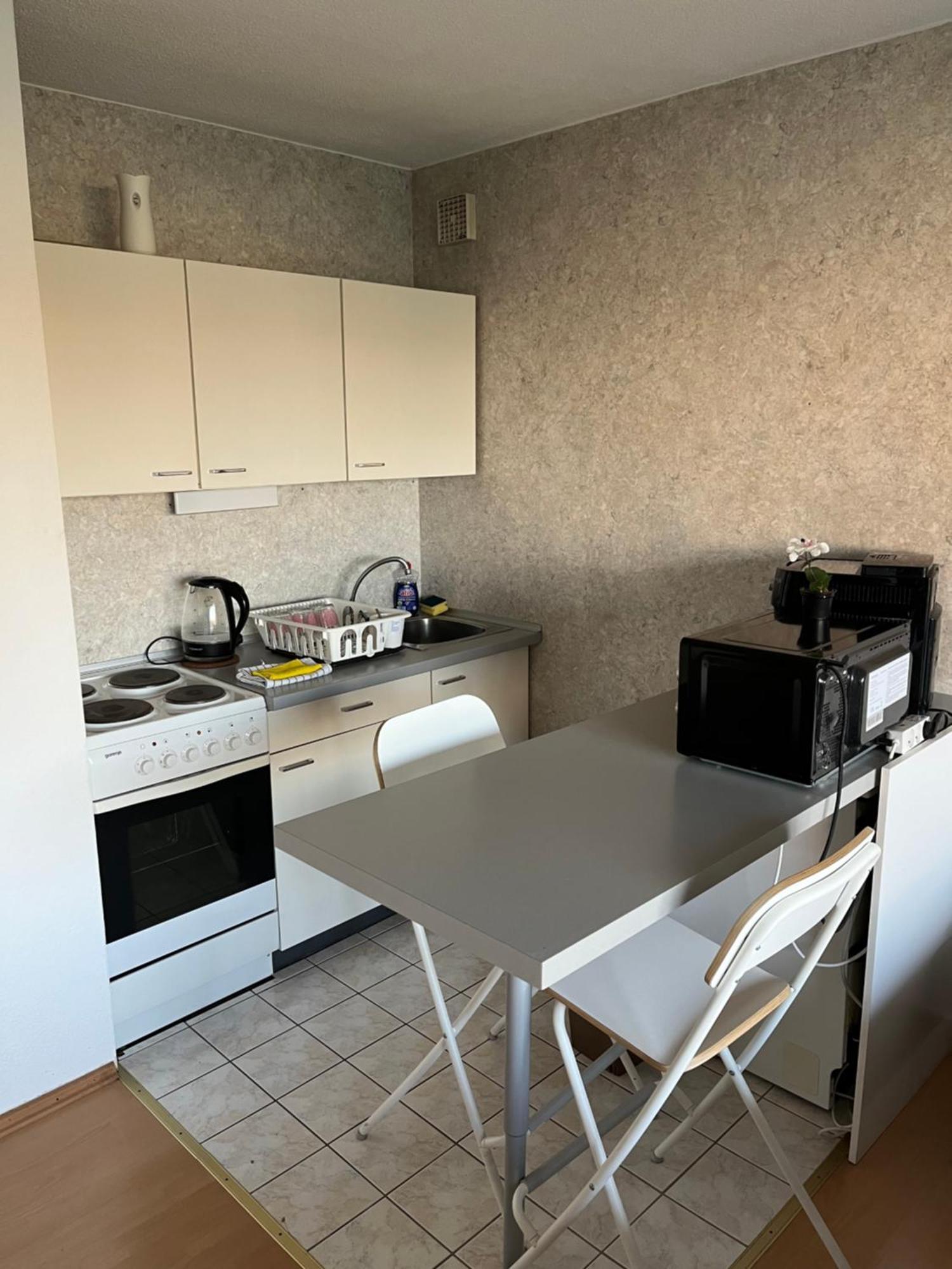Ruhige Sonnige Wohnung Mit Rooftopterrasse Nahe Universitaet Gerbrunn Exteriör bild